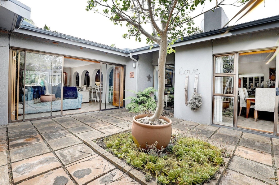 5 Bedroom Property for Sale in Welgemoed Western Cape